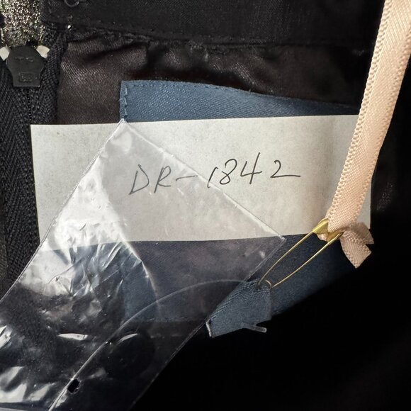 Modcloth Dress Size 6 Metallic Gold Black Skull Fit And Flare Party NWT DR-1842 - Picture 2 of 12